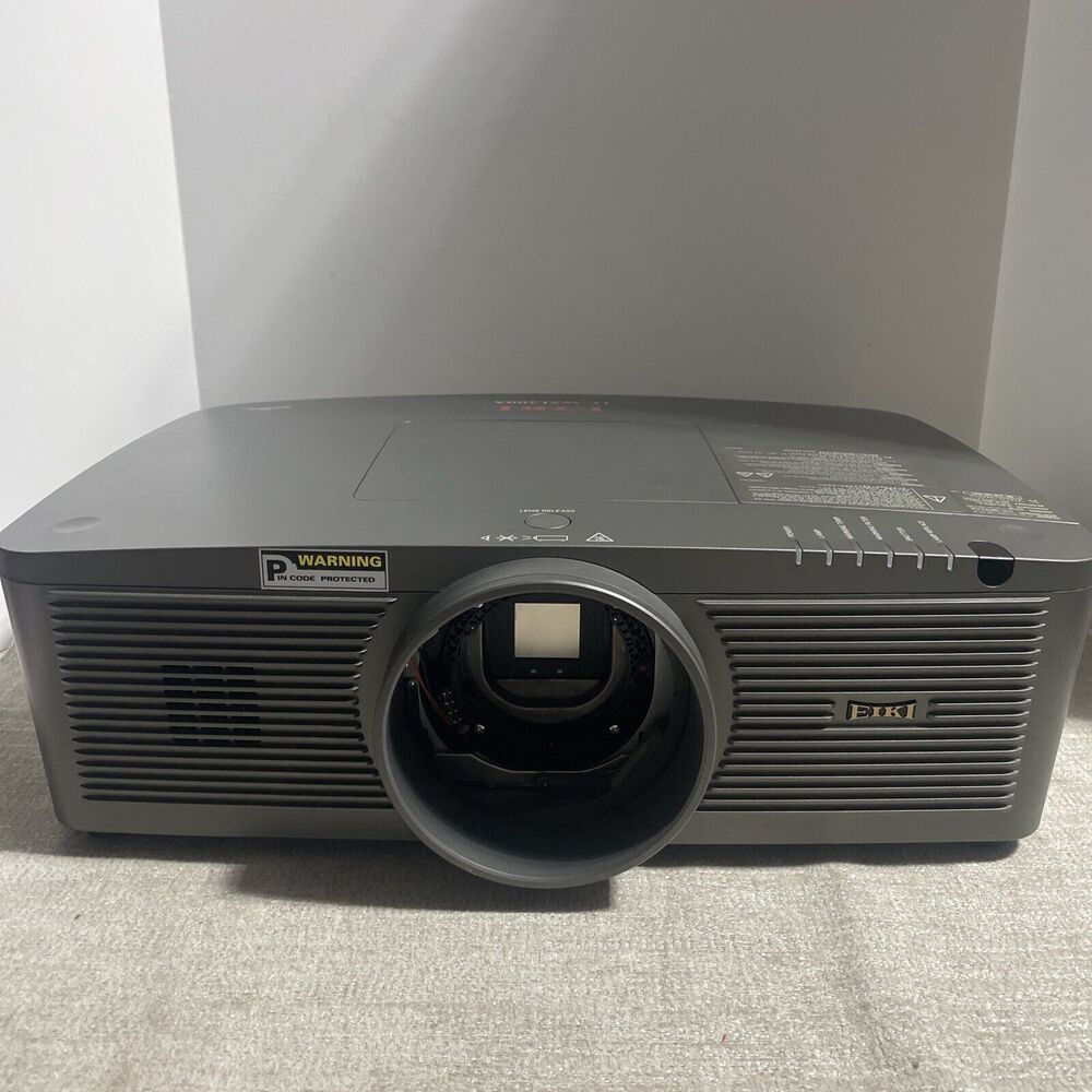 Eiki Projector LC-XL200A  With 100 yard VGA Cable Unit Only No Lens For Parts